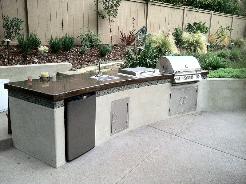 Long island style outdoor kitchen