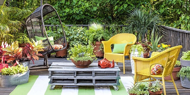 Outdoor seating area with greenery