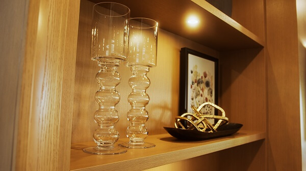 Glass and decor style on a shelf